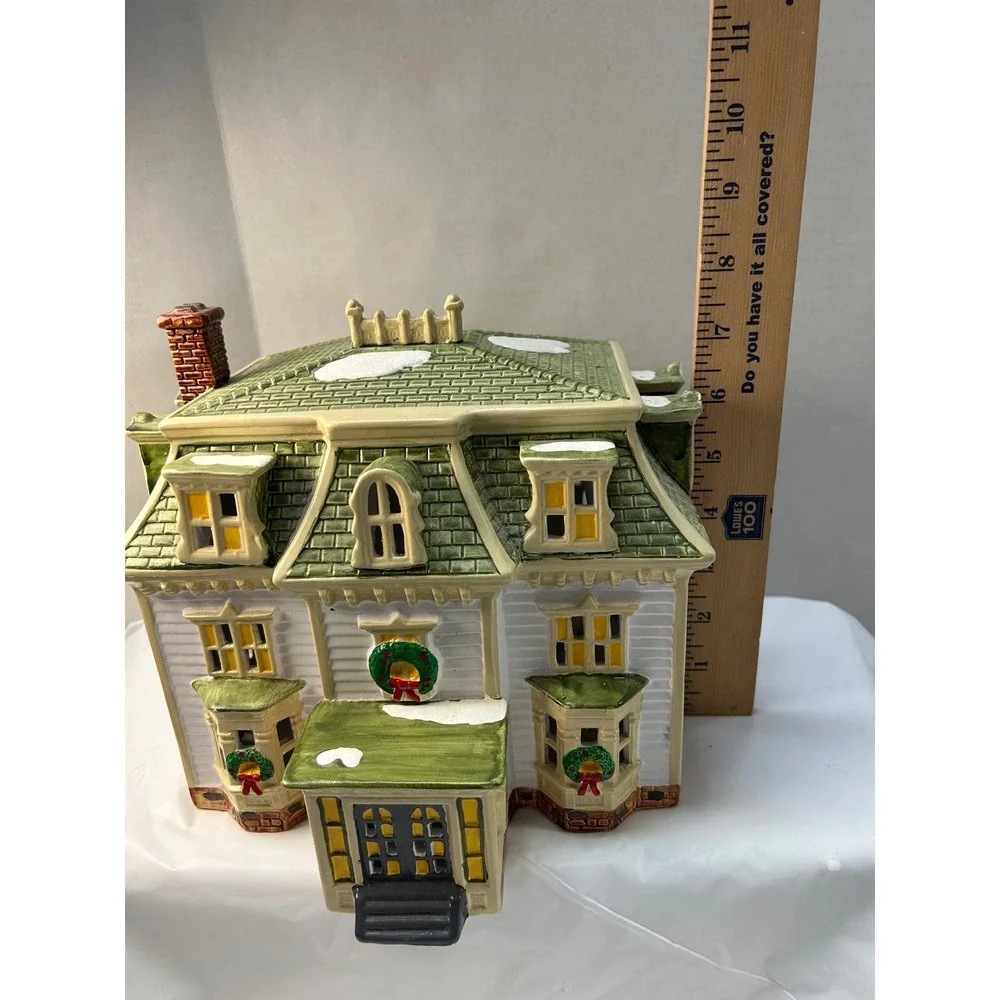 Department 56 Snow Village Maple Ridge Inn 1988 Christmas Building 5064-4